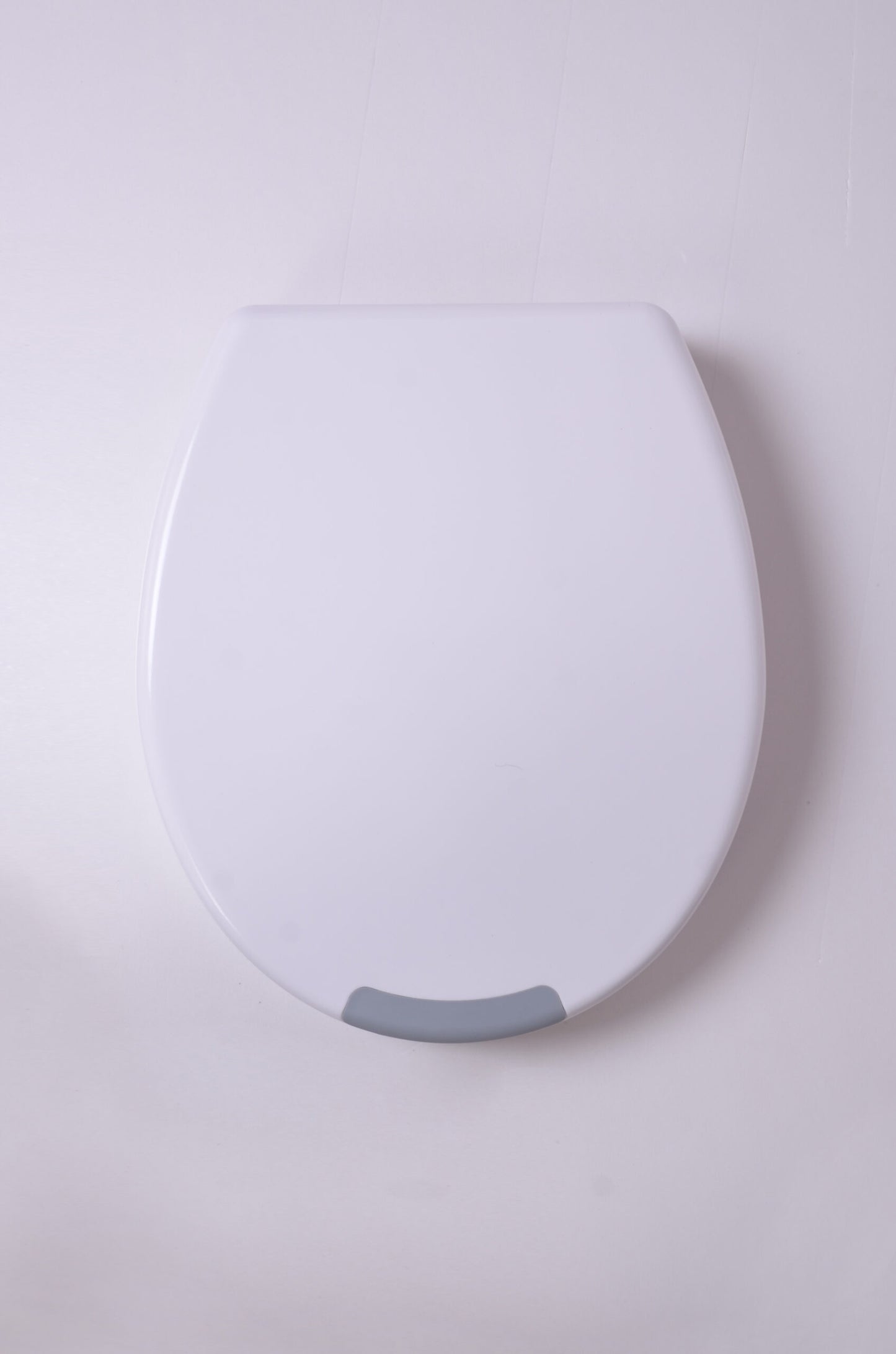 UF TOILET SEAT WITH ADJUSTABLE HEIGHT