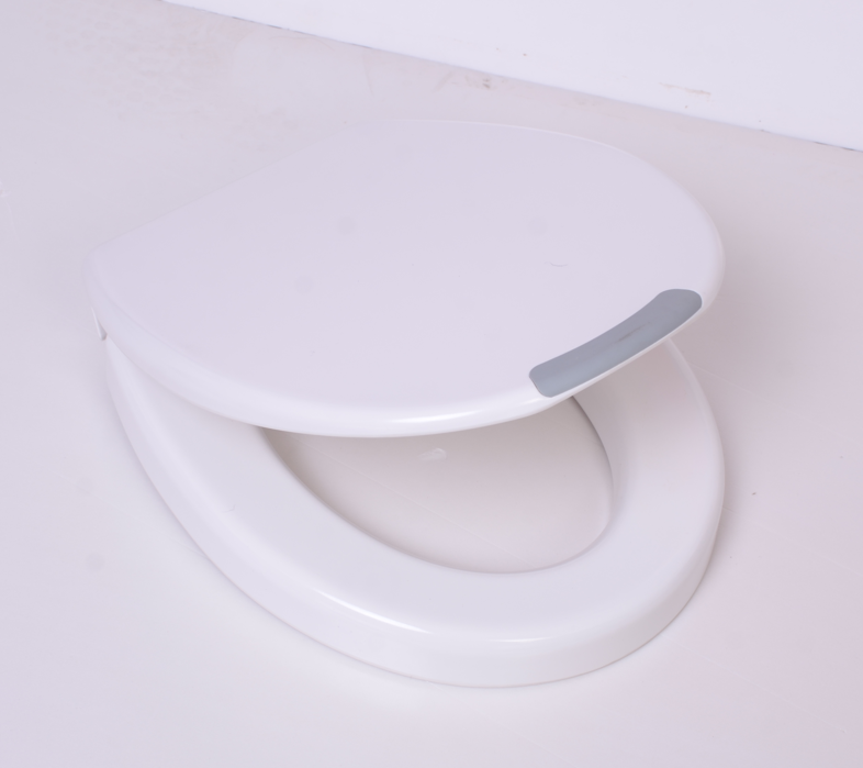 UF TOILET SEAT WITH ADJUSTABLE HEIGHT